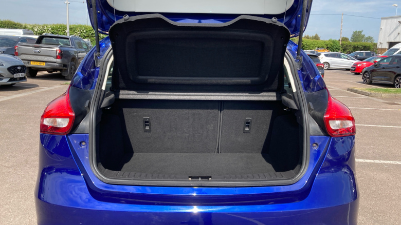 Ford Focus 1.0 EcoBoost 125 Zetec 5dr Petrol Hatchback